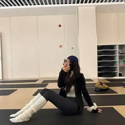 邹涵